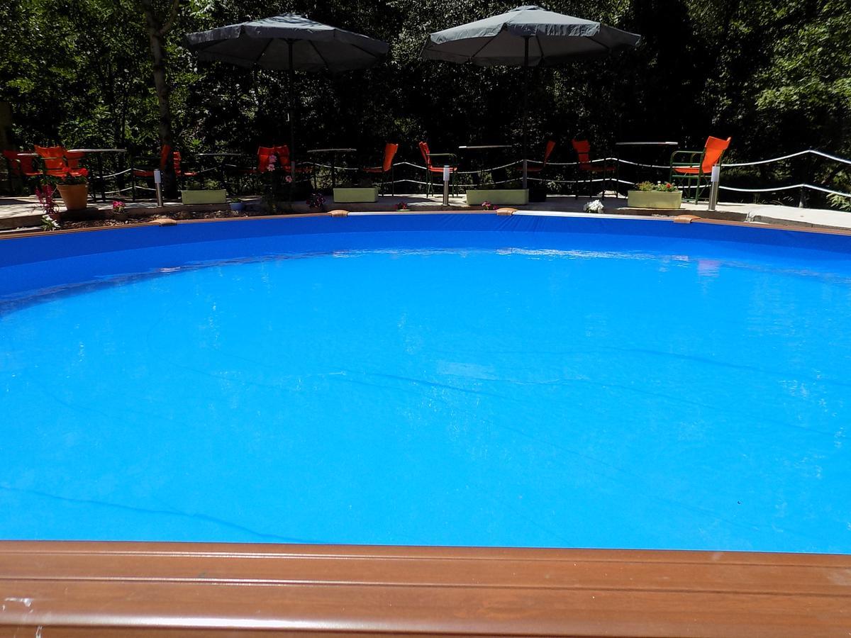 Guesthouse Eleftherios カラブリタ エクステリア 写真